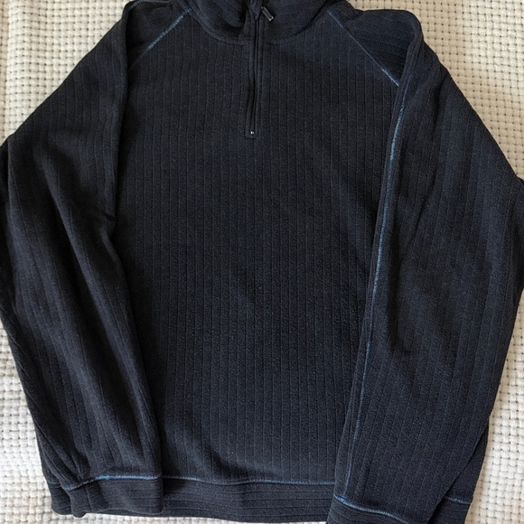 Two Sweaters - Picture 5 of 10